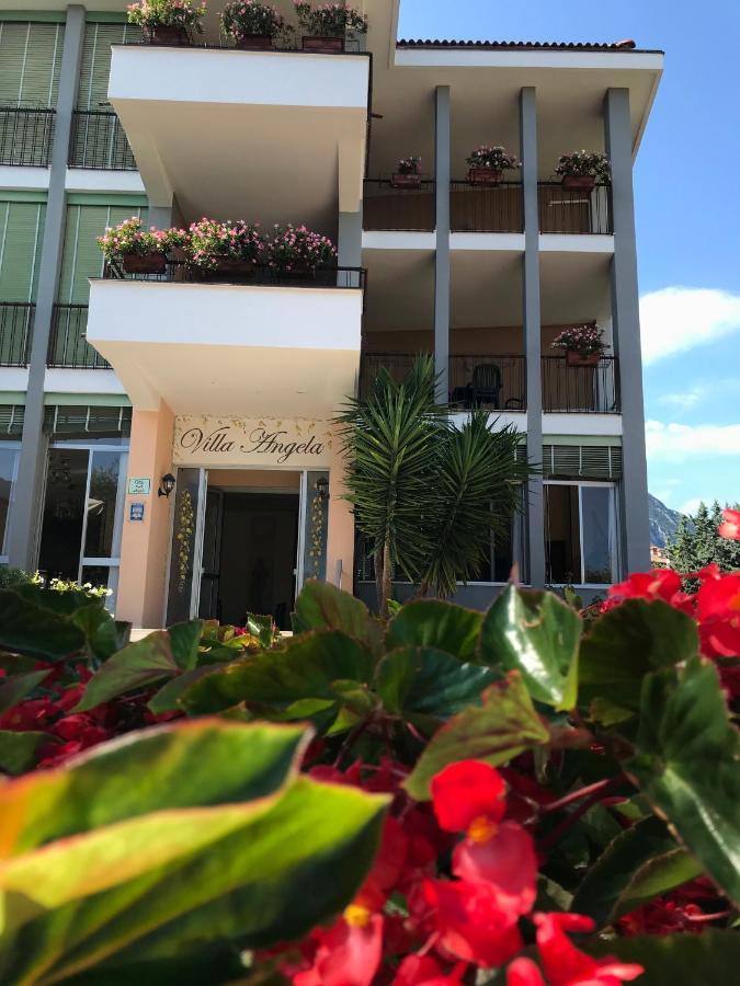 Albergo Villa Angela Тосколано Мадерно Екстериор снимка